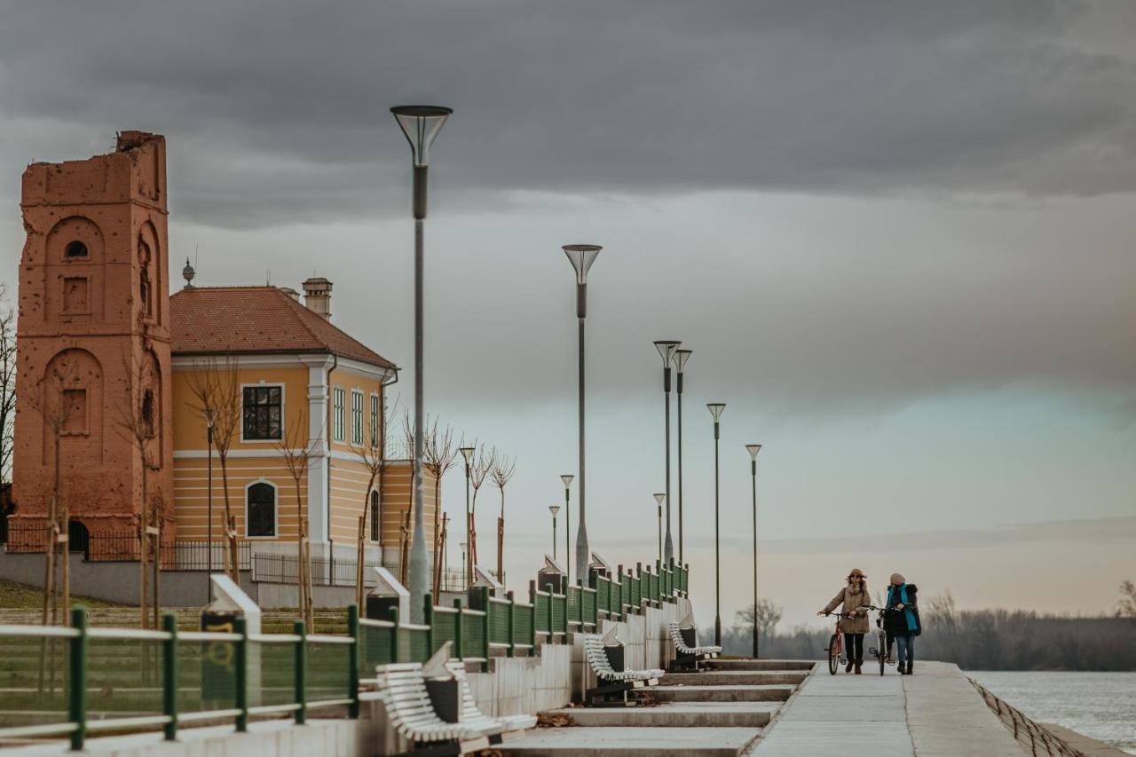 Apartman Stari Toranj Vukovar Ngoại thất bức ảnh