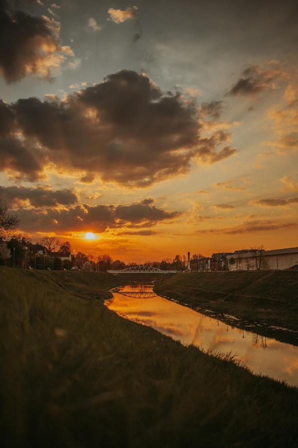 Apartman Stari Toranj Vukovar Ngoại thất bức ảnh